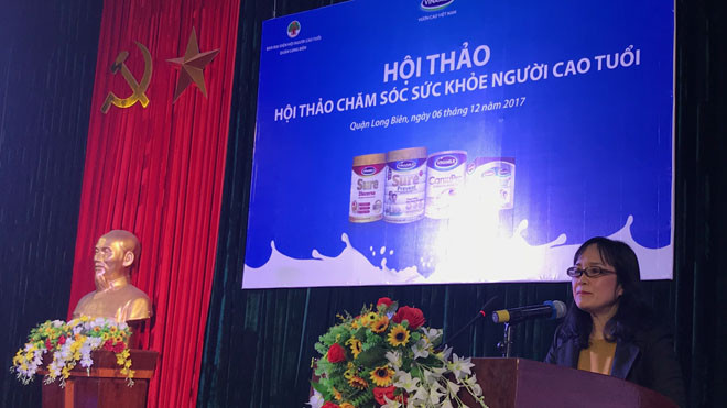 Bà Nguyễn Minh Tâm - Giám đốc Chi nhánh Vinamilk tại Hà Nội phát biểu tại hội thảo.