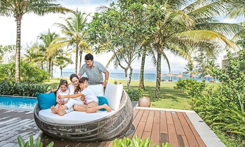 Cả gia đình sẽ được trải nghiệm một thế giới nghỉ dưỡng và vui chơi đầy màu sắc với các hoạt động được thiết kế phù hợp với tất cả thành viên