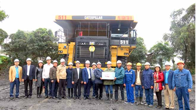 Chăm lo hơn nữa cho người lao động