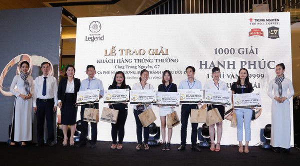 Tính đến nay, đã có 94 khách hàng may mắn nhận giải Năng Lượng Hạnh Phúc (nhẫn vàng 9999) từ Trung Nguyên, G7