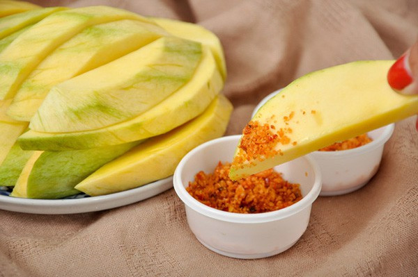 Hàng ngày, chúng ta đang nạp rất nhiều muối vào cơ thể mà không biết.