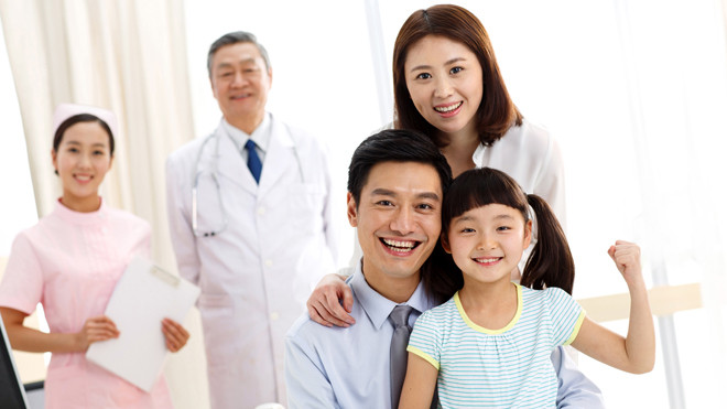 Giảm gánh nặng chi phí y tế: Cách nào?