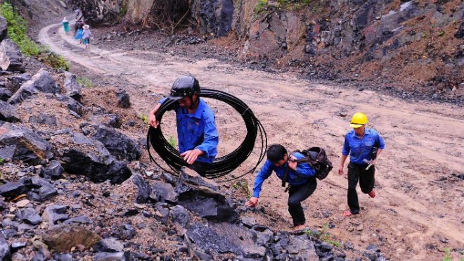 Viettel là công ty có hạ tầng cáp quang lớn, với 500.000 km, phủ tới hơn 5.000 xã trên toàn quốc.