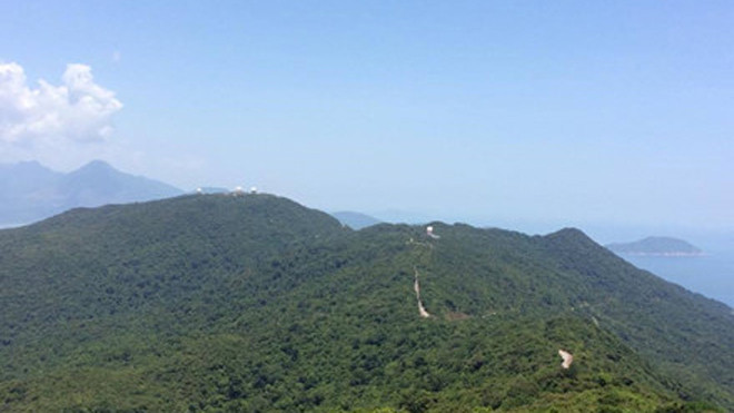 Sơn Trà được xem là báu vật không chỉ của riêng Đà Nẵng, nhưng rất mong manh trước xu hướng phát triển đô thị, du lịch.