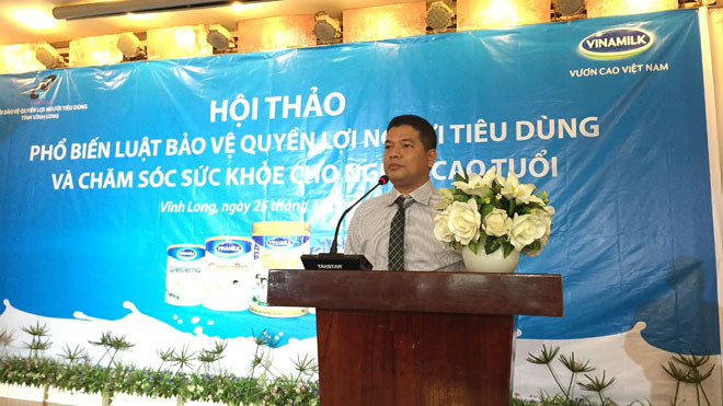 Trần Hữu Định – Giám Đốc Kinh Doanh Miền Tây phát biểu tại hội thảo