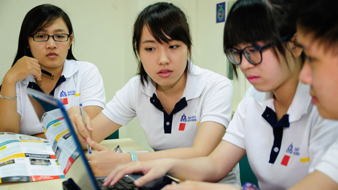 Một buổi thảo luận nhóm của sinh viên Hoa Sen