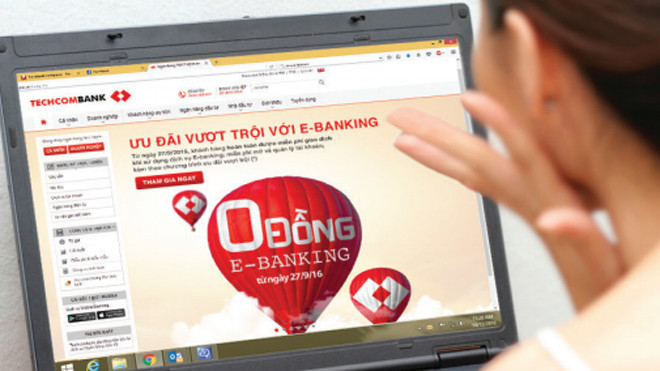 Techcombank: miễn phí giao dịch trực tuyến cho khách hàng cá nhân