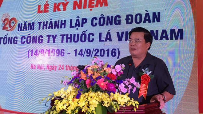 Chủ tịch Hội đồng thành viên Vinataba Vũ Văn Cường phát biểu