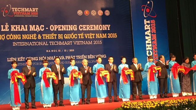 Khánh Chợ Công nghệ và thiết bị Quốc tế Việt Nam 2015, với quy mô lớn nhất từ trước tới nay.