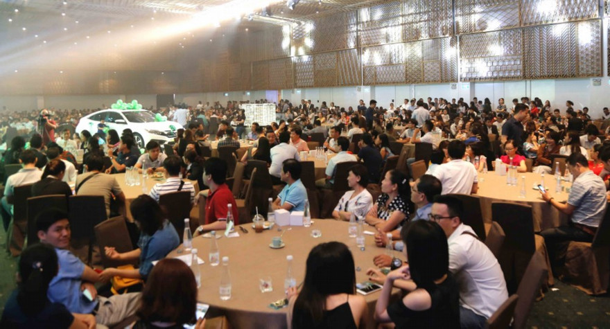 Khách hàng tại lễ ra mắt dự án Jamila