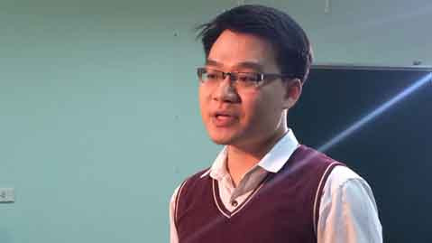 Thầy Vũ Khắc Ngọc (Giáo viên Hóa học Hệ thống giáo dục HOCMAI) 