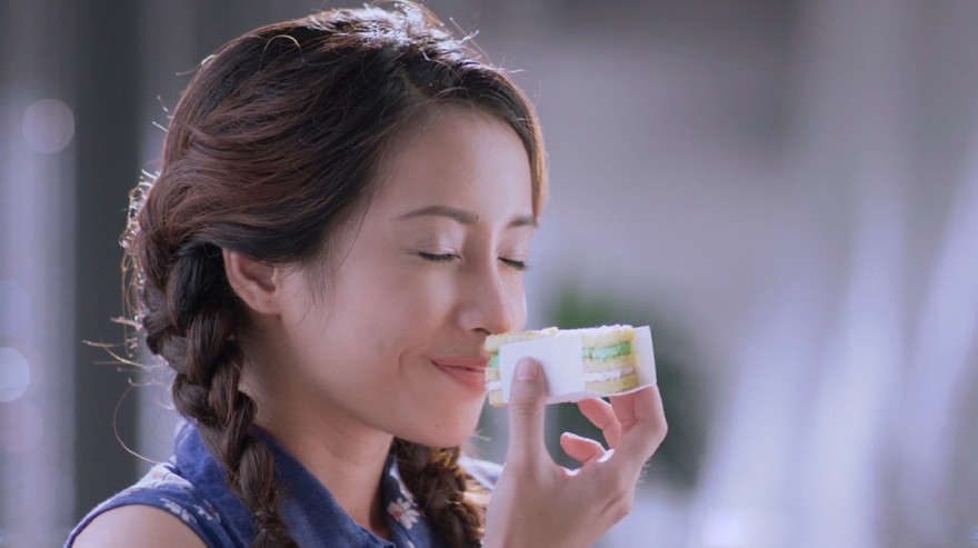 Chiếc bánh bông lan thơm ngon là sản phẩm được chị em phụ nữ ưu thích và là bí quyết chăm sóc gia đình