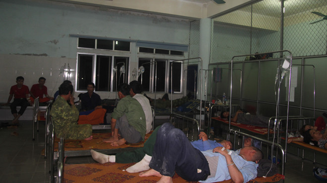 Hàng chục công nhân ngộ độc thực phẩm