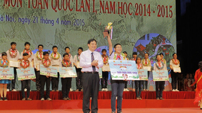 Nguyễn Tiến Dũng vỡ òa cảm xúc trong giây phút đăng quang