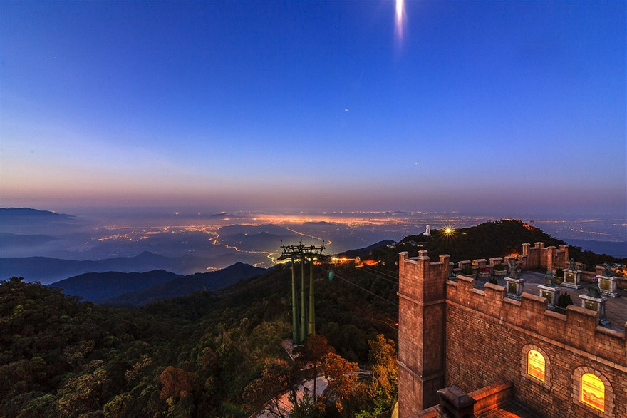 Bà Nà Hills và sức hút đặc biệt từ những trải nghiệm đêm