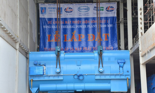 Lễ lắp đặt máy phát tổ máy số 2