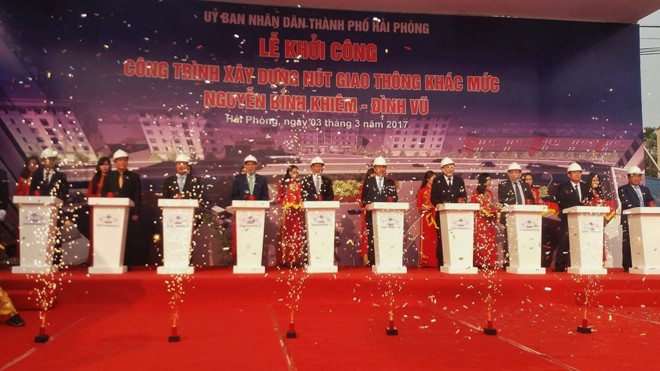 Khởi công cầu vượt nối quốc lộ 5 với hệ thống cảng biển Đình Vũ