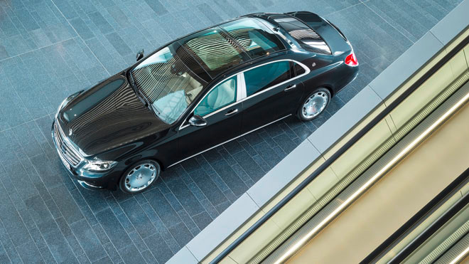 Thương hiệu “Ngôi sao ba cánh” kỳ vọng Maybach S400 và Maybach S 500 sẽ làm cho cuộc chơi ở phân khúc siêu sang thêm hấp dẫn