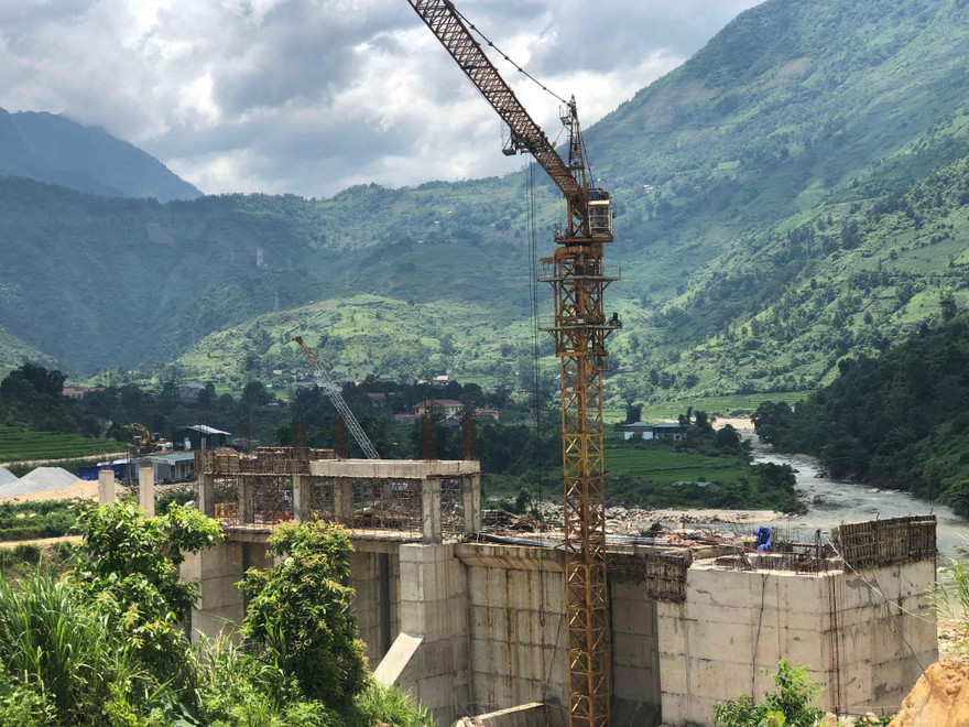 Nhà máy thuỷ điện Bản Hồ đang được xây dựng không phép có tổng mức đầu tư gần 400 tỷ đồng.