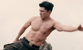 'Mưa đỏ' thu 200 tỷ đồng