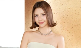 Em xinh màu mè nhất