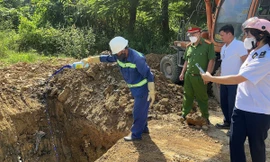 Tiêu huỷ hơn 400kg thịt lợn bốc mùi hôi thối