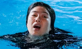 Hậu trường Lê Khánh bị hành hạ dưới nước