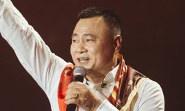 Đêm nhạc có Tự Long, Bằng Kiều ủng hộ miền Trung gần một tỷ đồng