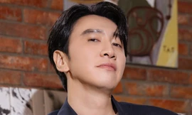 'Tay anh giữ một vì sao' - trai Hàn yêu gái Việt thiếu bùng nổ