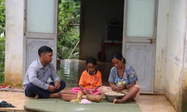 Chuyện người 'gánh nợ' cho dân, giúp làng thoát nghèo