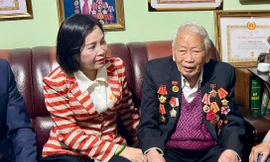 Phó Chủ tịch Quốc hội thăm lão thành cách mạng 101 tuổi ở Lâm Đồng
