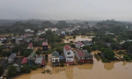 Lũ lớn, một xã ở tỉnh miền núi Lào Cai chìm trong biển nước