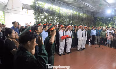 Xúc động ngày trở về của liệt sĩ sau 54 năm nằm lại chiến trường