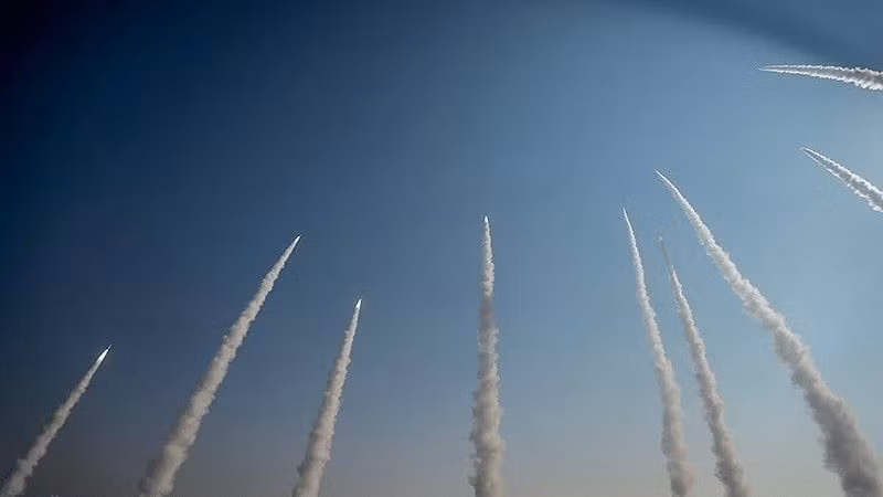 Iran cảnh báo sẽ đáp trả mạnh mẽ 'chưa từng thấy'
