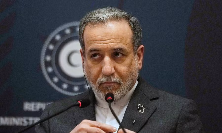 Mỹ chuẩn bị đến Pakistan để đàm phán, Iran rời đi vào phút chót