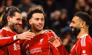 Song tấu Salah-Szoboszlai đưa Liverpool đại phá Brighton 