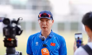 Ông Kim Sang-sik nhận xét về U22 Malaysia: Thể lực, tấn công giàu sức mạnh nhưng...