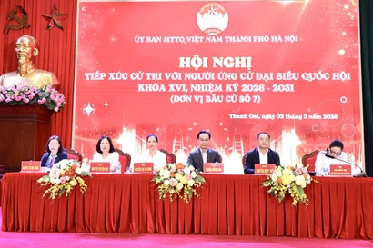 Quyền Bộ trưởng Hoàng Minh Sơn và các ứng cử viên đại biểu Quốc hội tiếp xúc cử tri