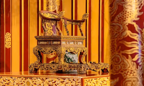 Ngai vua triều Nguyễn từng bị bẻ gãy bao giờ phục chế xong?