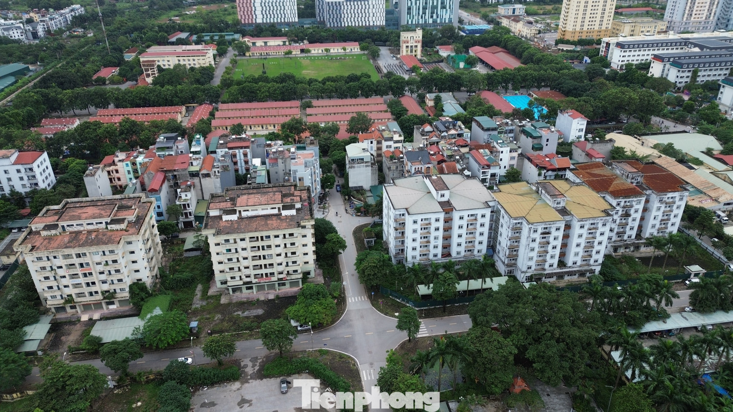 Cảnh lạnh lẽo, lãng phí 7 tòa nhà tái định cư bỏ hoang ở Hà Nội