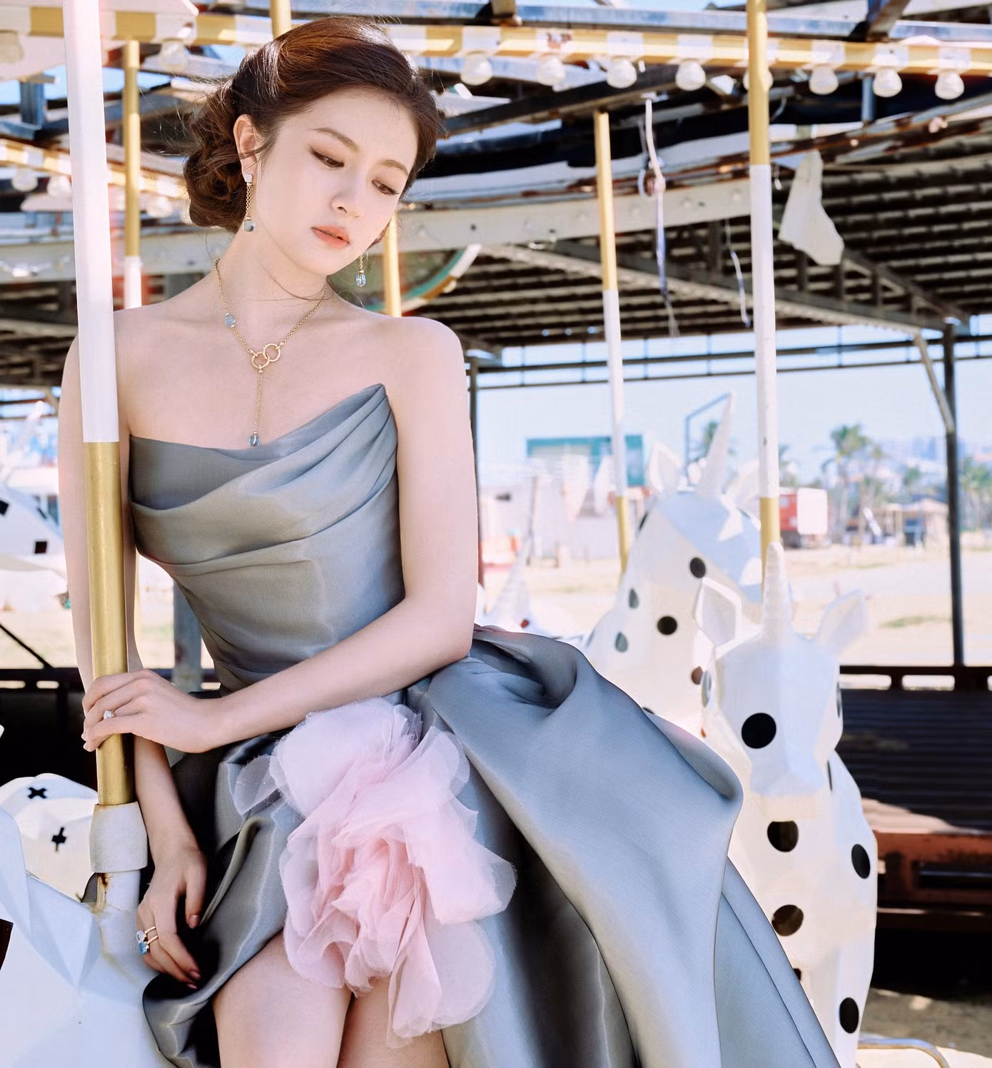 ly-lan-dich1.jpg