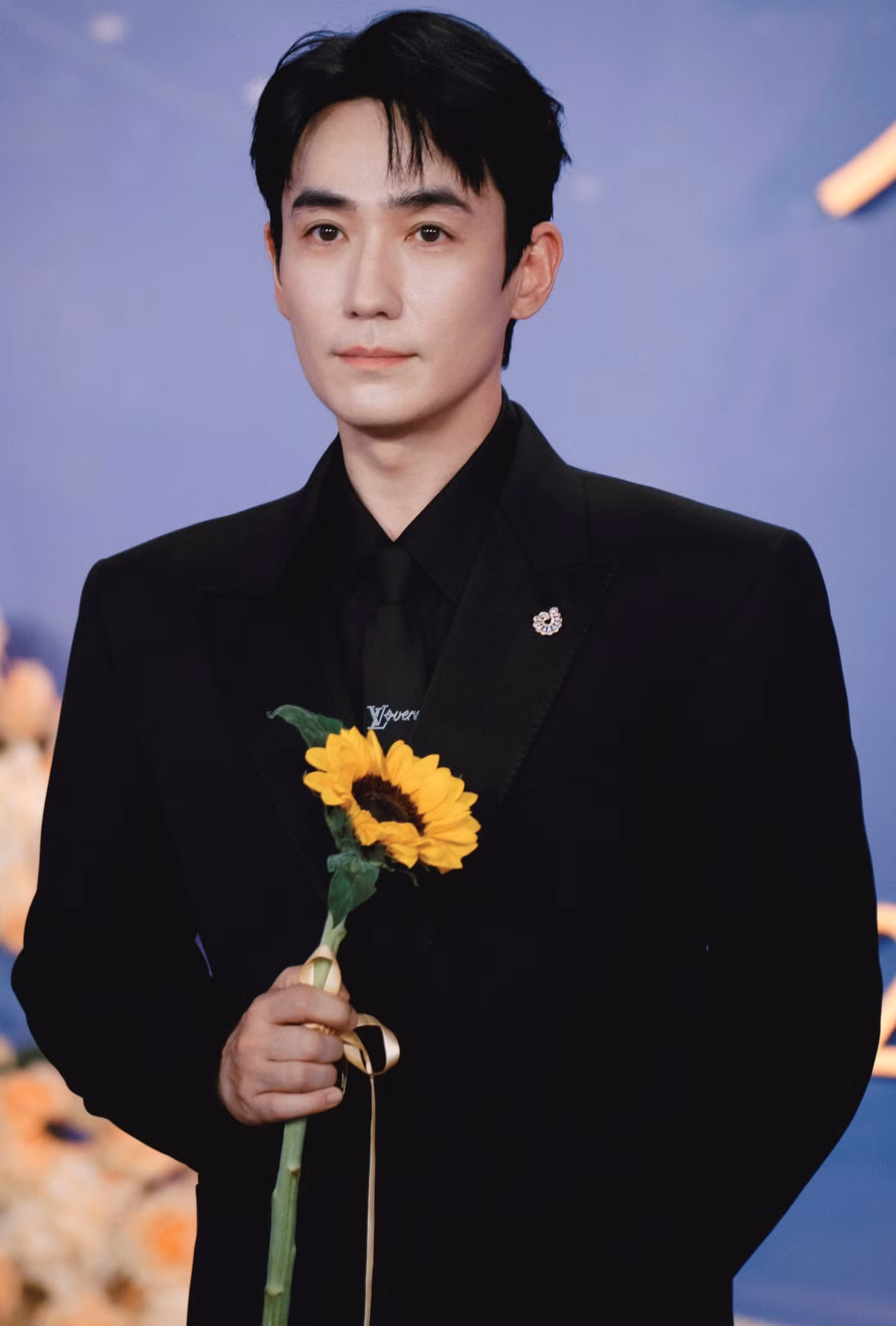 chu-nhat-long.jpg