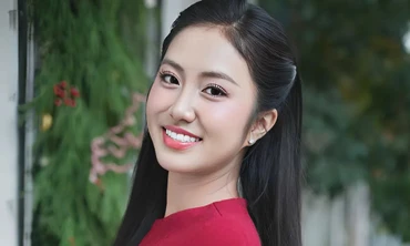 Hoa hậu Hà Trúc Linh: 'Thích ăn cỗ chay mẹ nấu ngày Tết'