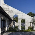 Nhà bê tông thô mộc kết nối gia đình 3 thế hệ 