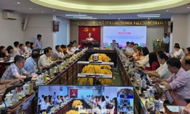 Lãnh đạo xã, phường kiến nghị hạn chế họp trực tiếp