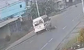 Cụ bà sang đường bị xe khách tông tử vong