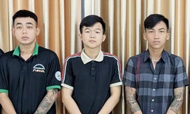 Nhóm đối tượng giả danh công an, cướp xe máy trong đêm