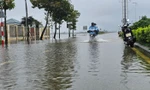 Miền Trung đón mưa đặc biệt lớn, kéo dài