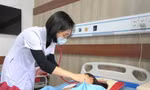 Chủ quan với viêm họng, nữ sinh nguy kịch vì siêu vi khuẩn tấn công tim và não