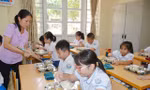 Ngăn thực phẩm bẩn từ gốc: Truy trách nhiệm người đứng đầu bếp ăn tập thể